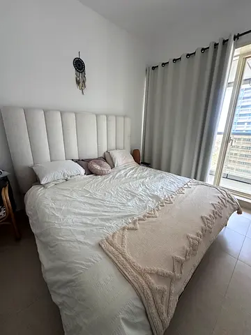 Fantastic super King bed with head for sale - unique opportunity