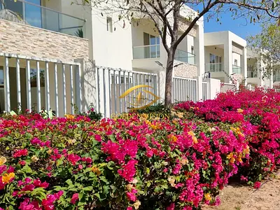 Spacious 2BR + Maid’s Room | Prime Location in Bermuda, Mina Al Arab