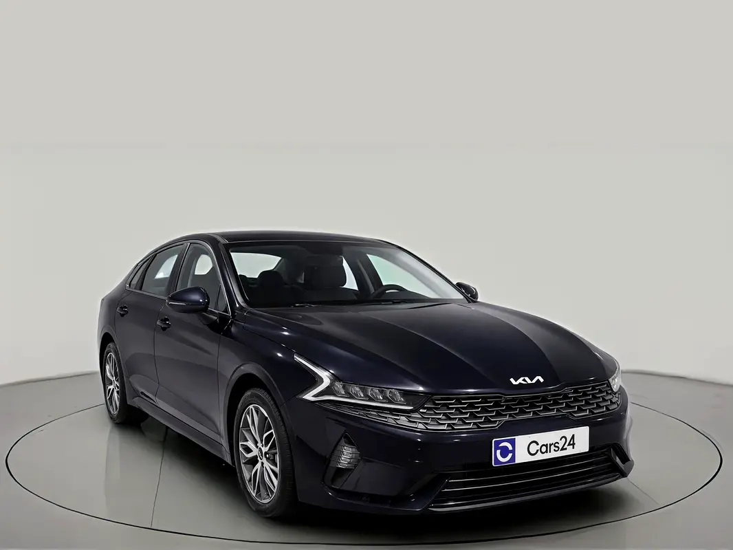 Kia K5 2022 — photo 1 of 13
