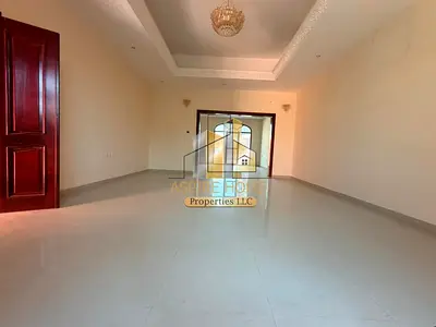 Spacious Family Villa | Private Garden | 4 Parking