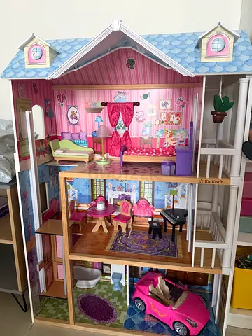 Doll house
