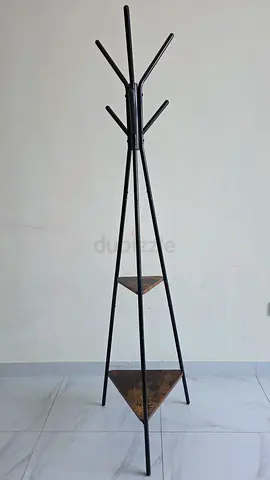 Sturdy Metal Coat Rack with Wooden Shelves – AED 40
