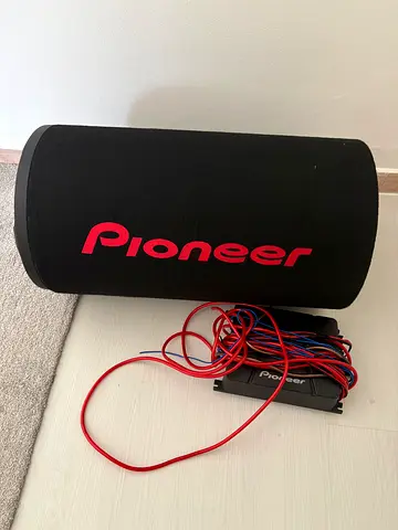 Pioneer Subwoofer and Amplifier for Car Sound Systems