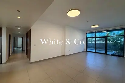 3BR MASSIVE LAYOUT | VACANT | READYTOVIEW