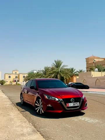 Nissan Altima SR 2021 American Specs