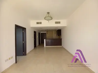 Spacious layout Prime location Large Studio
