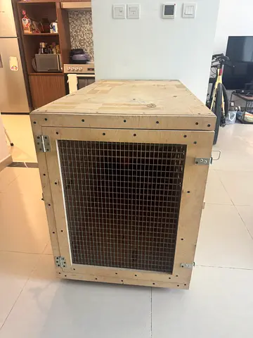 IATA-approved giant dog crate