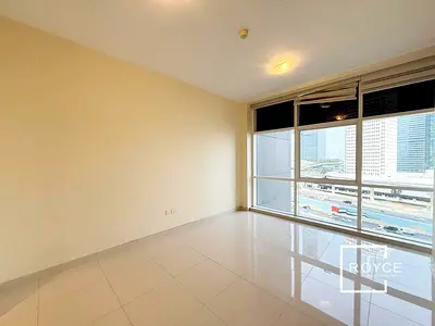Skyline Luxury | Spacious 3-Bed Unit | Duja Tower