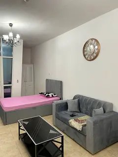 Room for rent - Ladies only