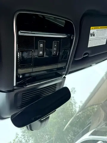 2025 LAND Rover RANGE ROVER — миниатюра 18