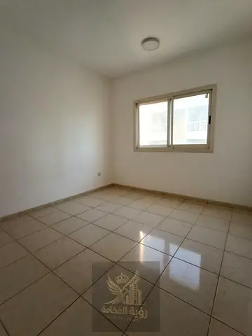 جمل واوسع غرفه وصاله في الروله الغوير مساحه كبيره وانظف غرفه وصاله  متوفر جمع الخدمات وصيانه مجانيه تكيف وغاز مركزي