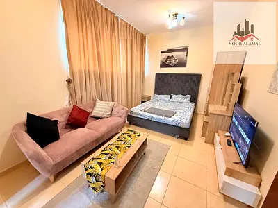 للإيجار – استوديو مفروش في برج بيتش تاور 1، الخان، الشارقة  📍 الموقع: Beach Tower 1  ✅ استوديو مفروش بالكامل ✅ تشطيب سوبر ديلوكس ✅ الشقة بحالة ممتازة
