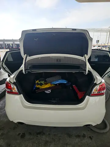 Doctor Driven | Altima 2015 | Neat  Clean