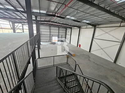 INDUSTRIAL WAREHOUSE | LARGE FACILITY | VACANT POSSESSION