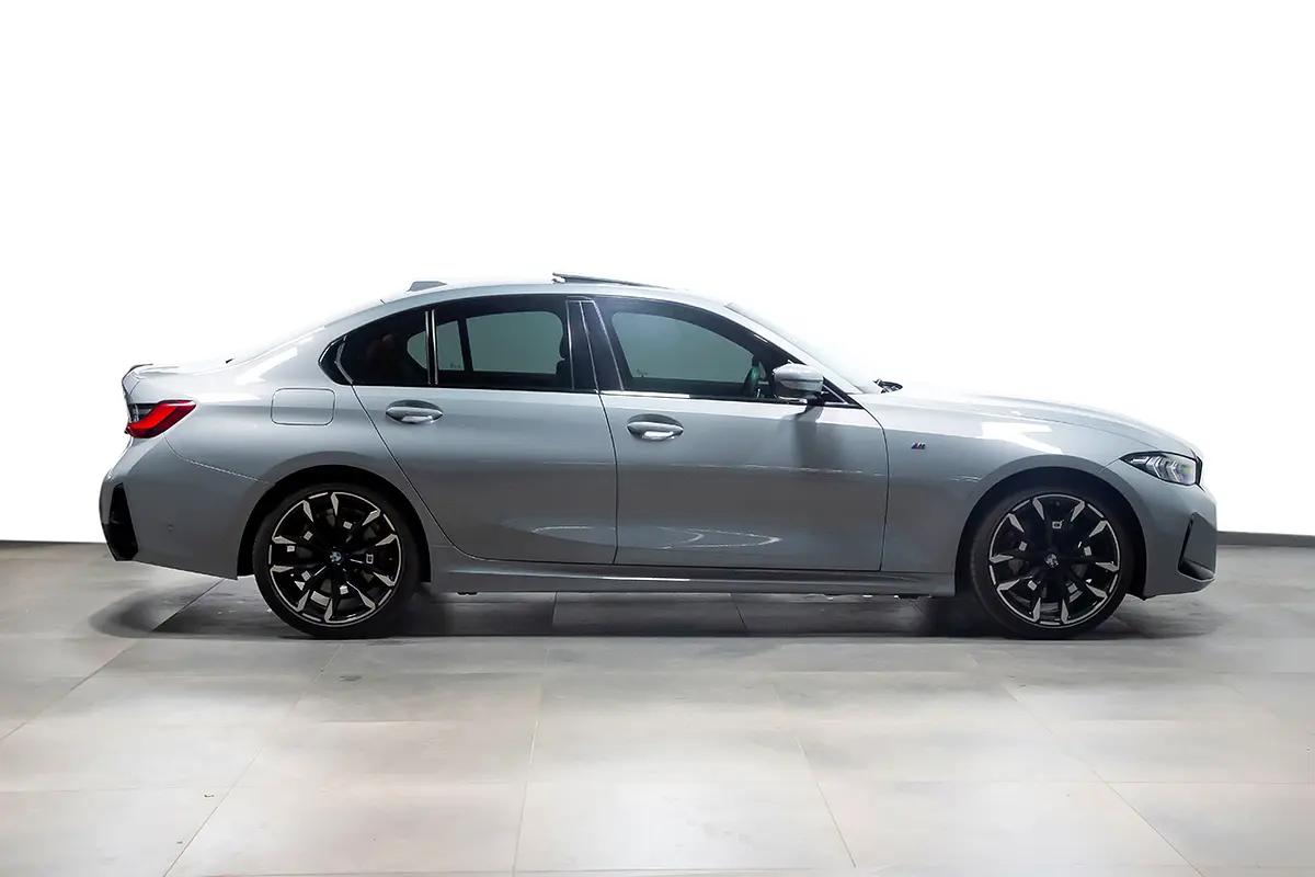 BMW 3-Series 2025