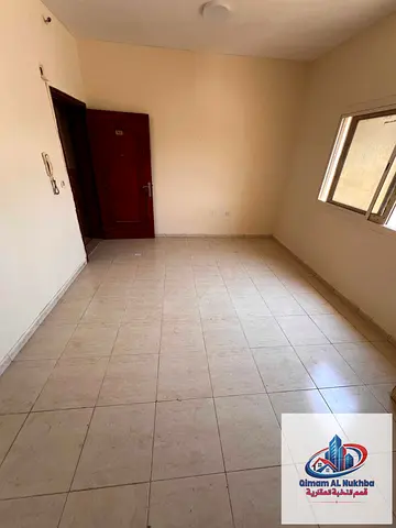 أجمل ستوديو مطبخ منفصل فى الشارقة منطقة البوطينة تكييف وغاز مركزى مساحة واسعة مناسبة للعائلة بسعر ممتاز وتسهيلات فى الدفع