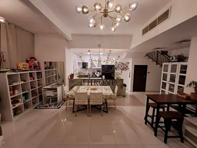 Vacant Soon | Spacious Layout | Single Row