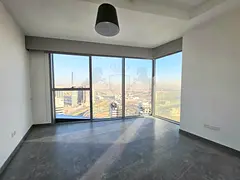 Full Marina view +Maids Room High floor