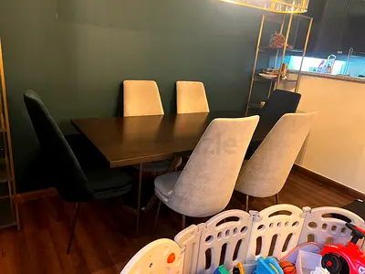 West Elm Tower Dining table with Finley 6 chairs