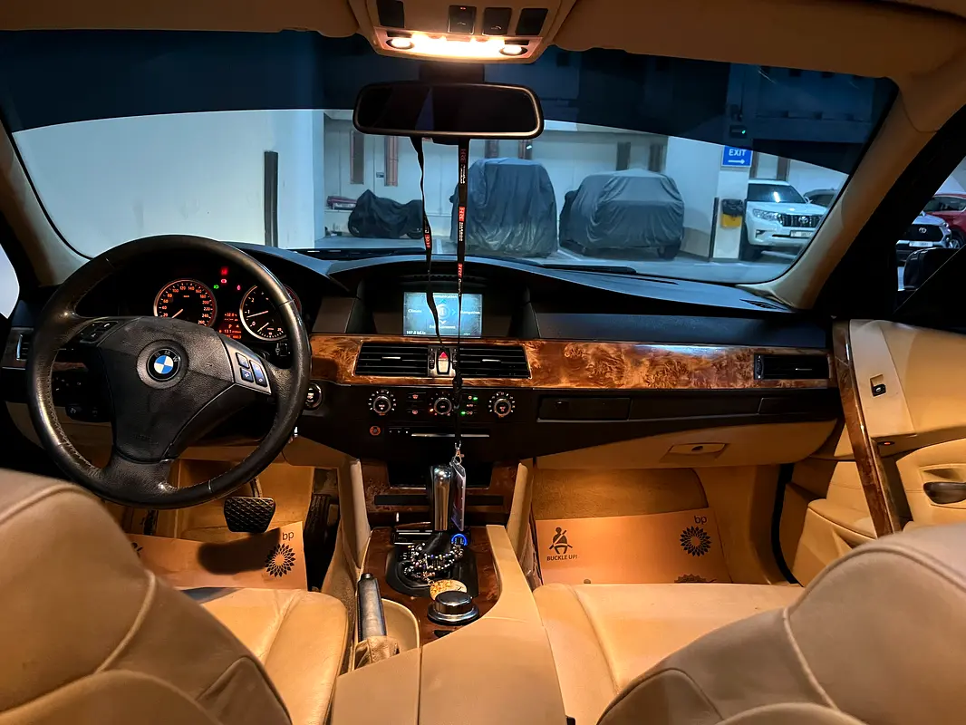 BMW 5-Series 2007 — photo 1 of 11
