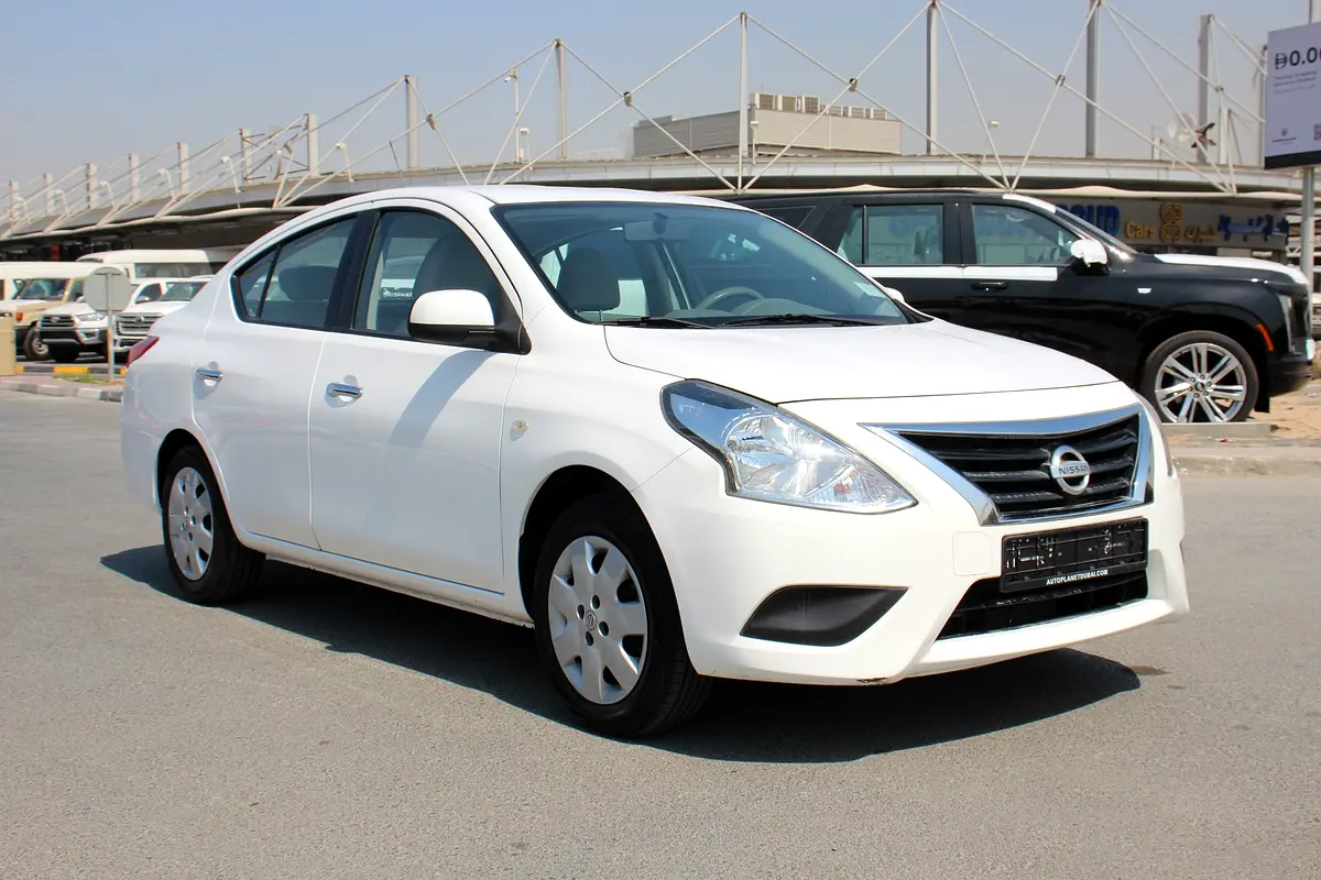 Nissan Sunny 2022 — photo 1 of 14