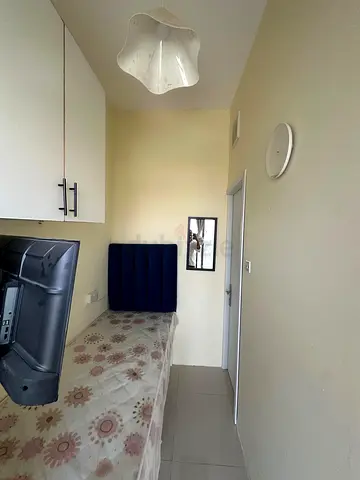 (Female only) Available new single partition with window, smart tv and fridge in Academic City