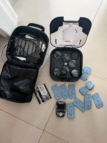 Compex TENS/EMS Unit with Carry Case, Pads and Accessories (used) SP8