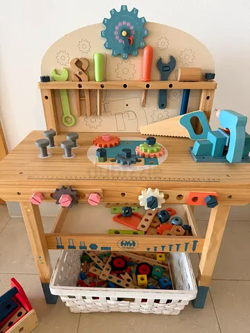 Kids workbench and tools