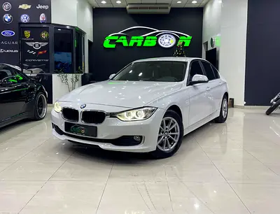 BMW 320i 2014 GCC Specs - FULL SERVICE HISTORY