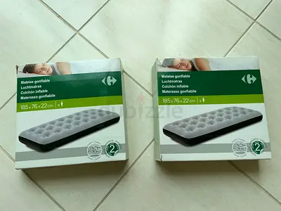 Set of 2 Inflatable Mattress 185x76x22 cm + Intex Air pump