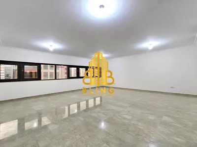 Splendid 3BHK With Maid Room, Balcony & Closed Kitchen