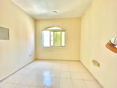 No security deposit cash st near park bus station