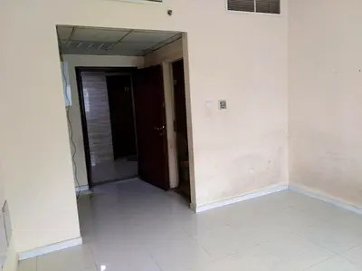 *Limited Offer* Good Size STUDIO AVAILABLE IN 24 (6 payment) on Border near F24 Bus Stop in Al Nadh