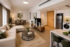 Premium Living l Beach Access l Best Deal