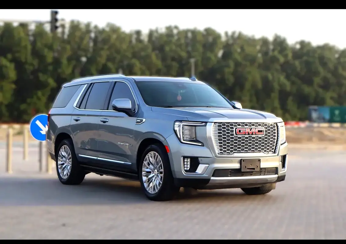 GMC Yukon 2023 — photo 1 of 1