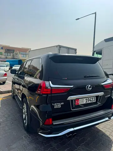 Lexus LX 570