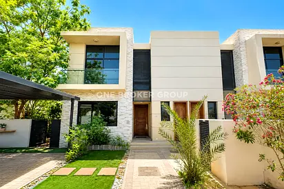 Big Plot | 4BR THLA | Closed Kitchen | Vacant