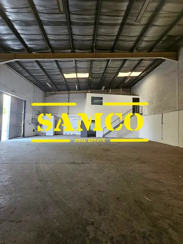 ALL ACTIVITIES POSSIBLE//2400 SQFT WAREHOUSE AVAILABLE FOR RENT IN DIP