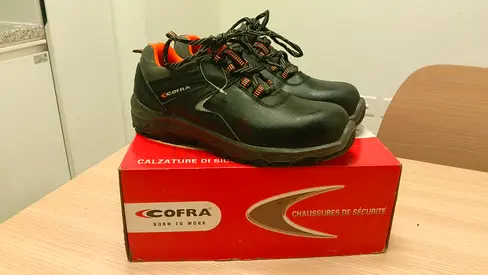 Cofra safety work shoes - EU size 41, UK size 7, barely used