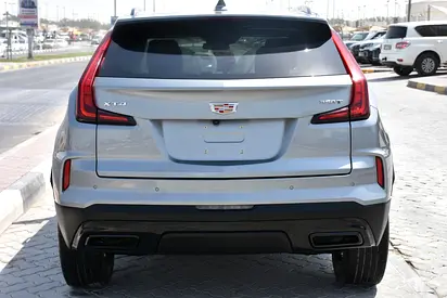 2025 Cadillac XT4 — фото 3