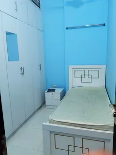 SPACIOUS PARTITION ROOM AVAILABLE