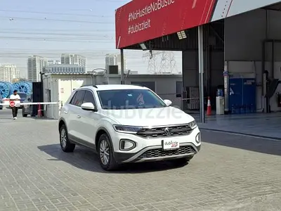 AED 1216/month | 2024 Volkswagen T-Roc  | GCC Specs | Ref#487136