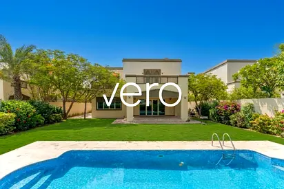 4BR Large with Pool | Vacant | Walk to Park