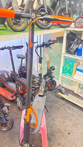 Kugoo adult electric scooter - amazing condition.