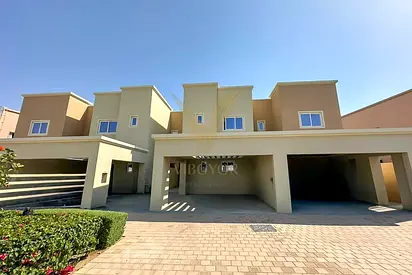 3 BEDROOM TOWNHOUSE FOR RENT.
