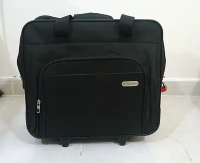 125 dhs TARGUS - Targus Executive 15.6-16 Inch Laptop Roller Bag