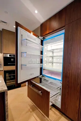 Miele Built-In Bottom Freezer Refrigerator – Premium German Engineering, Excellent Condition
