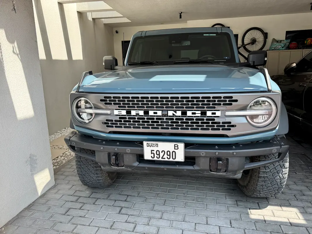 Ford Bronco 2022 — photo 1 of 6
