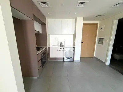 Spacious luxurious lush 1bhk apartment with 2 bathrooms Balcony Kitchen appliances