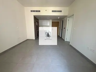 Spacious luxurious lush 1bhk apartment with 2 bathrooms Balcony Kitchen appliances